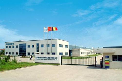 工廠、商務(wù)大樓、工業(yè)園區(qū)、私人企業(yè)、電影院、銀行、政府機(jī)關(guān)、學(xué)校、酒店娛樂場(chǎng)所等工業(yè)管道疏通、沉淀池清理、化糞池清理、隔油池清理、污泥凈化處理、污水池處理、沉淀池清理、化糞池清理